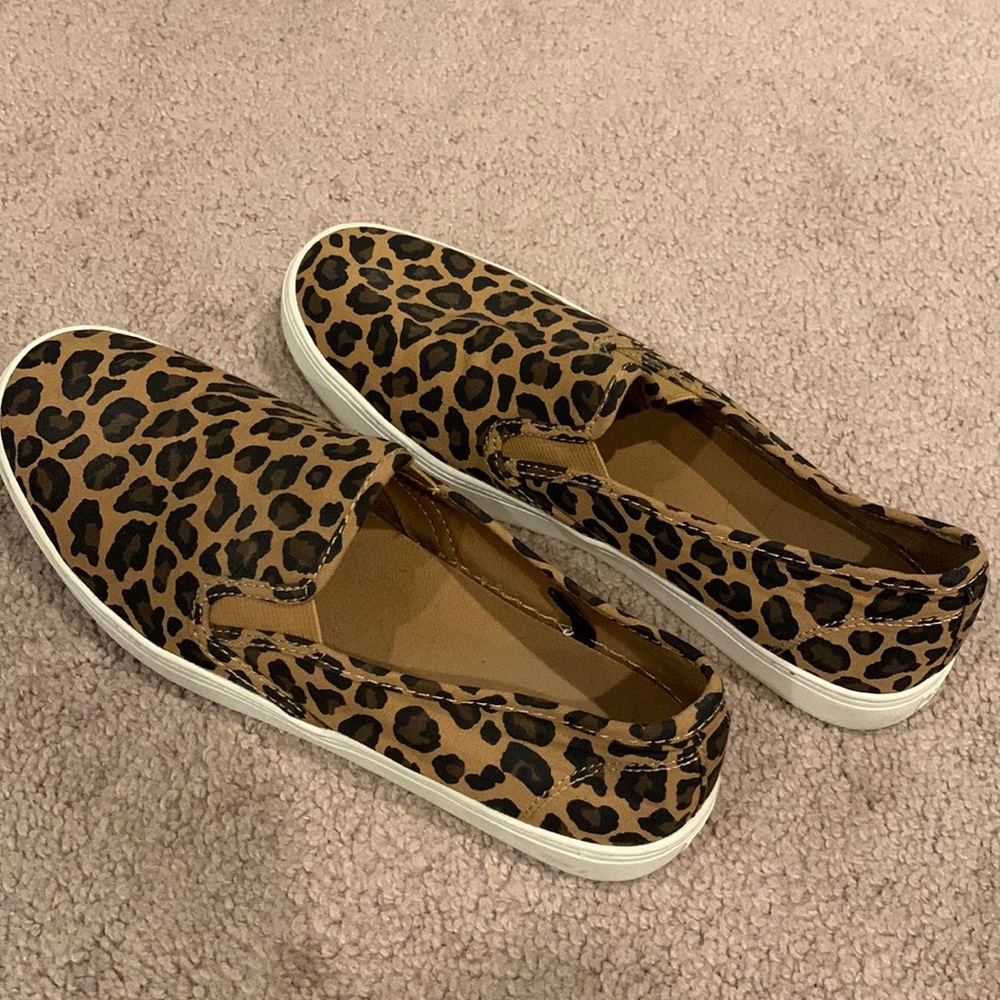 Old navy slip on sneakers